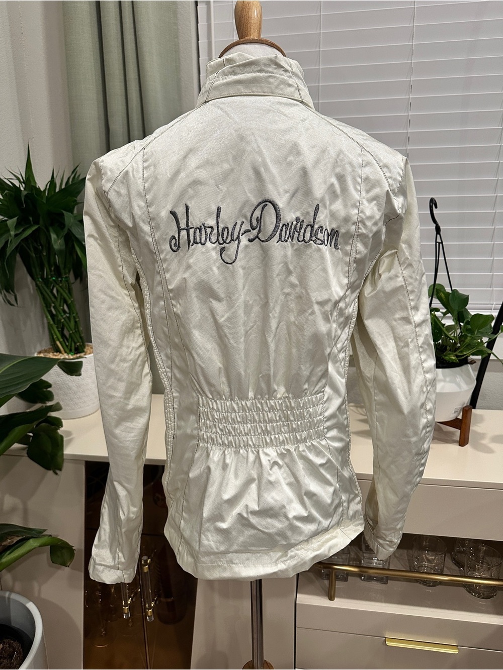 Harley-Davidson Women's Riding
Jacket w/ Removable Layers - Picture 7 of 14